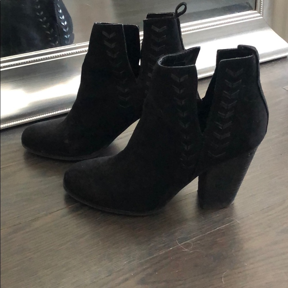 “Carlos” Black suede booties